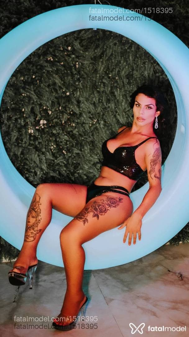 Acompanhante travesti morena (o) de olhos castanhos - Jámille Gaúcha