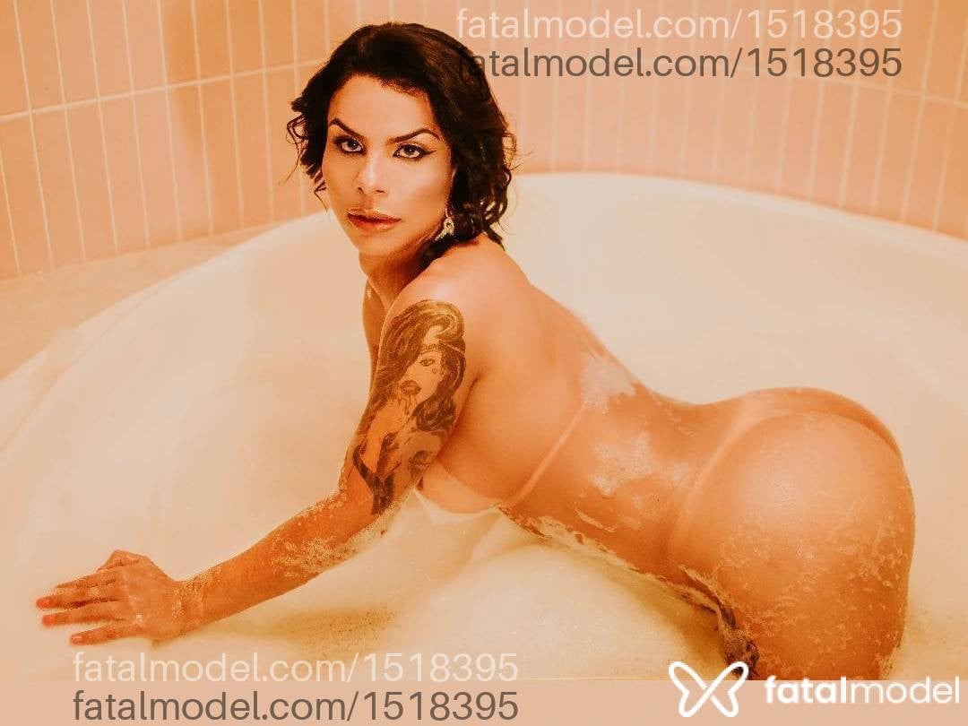 Acompanhante travesti morena (o) de olhos castanhos - Jámille Gaúcha