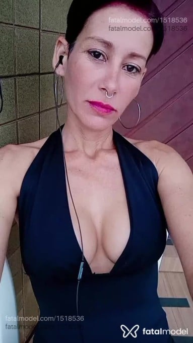 Acompanhante mulher morena (o) de olhos castanhos em Araxá - Nicolly
