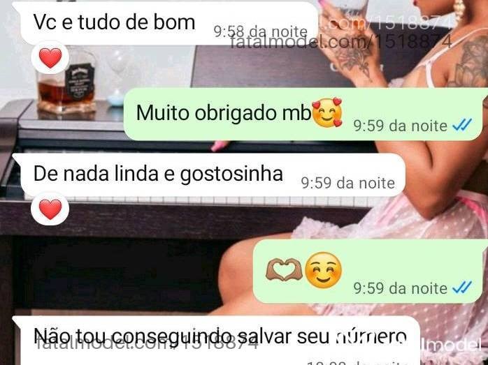 Acompanhante mulher ruiva (o) de olhos castanhos - Chryslane