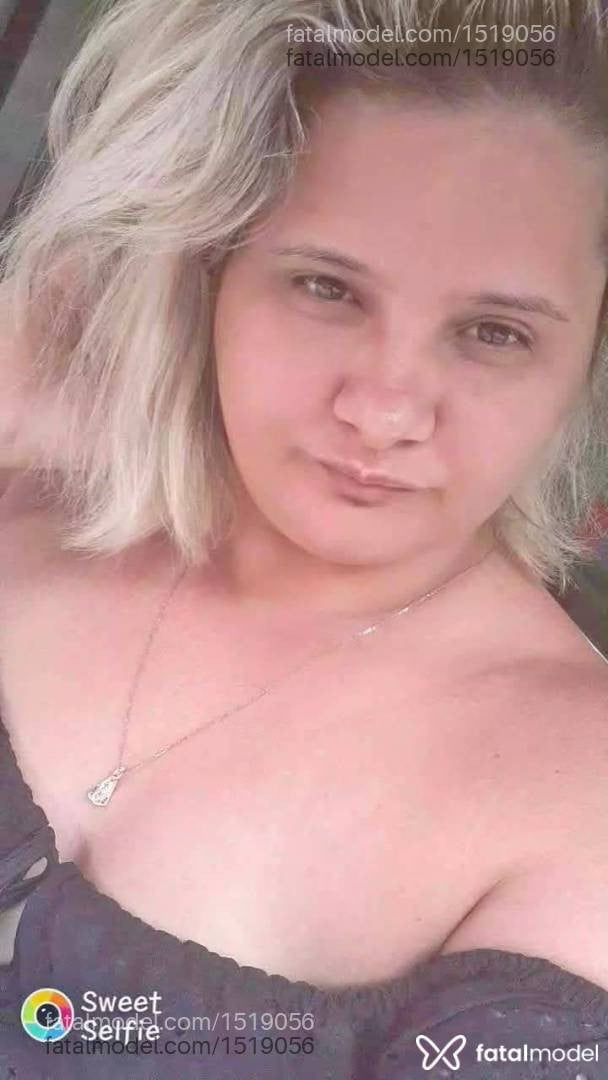 Acompanhante mulher loira (o) de olhos mel - Izabely bizerinha