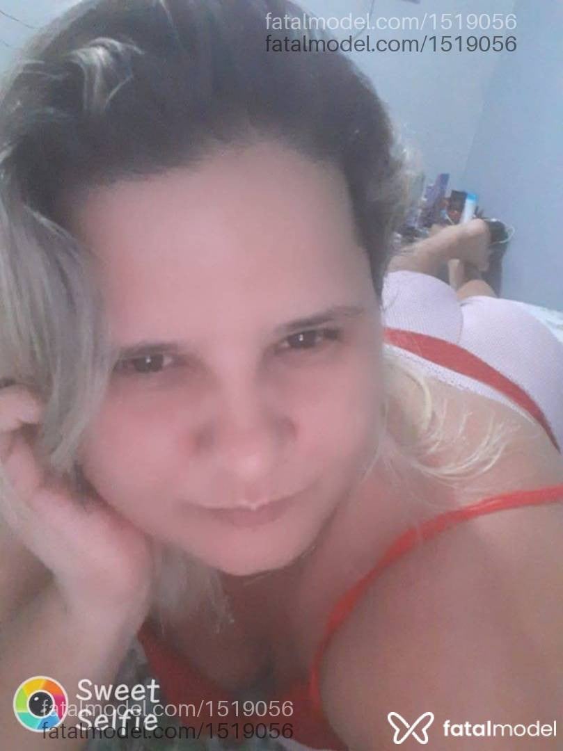 Acompanhante mulher loira (o) de olhos mel - Izabely bizerinha