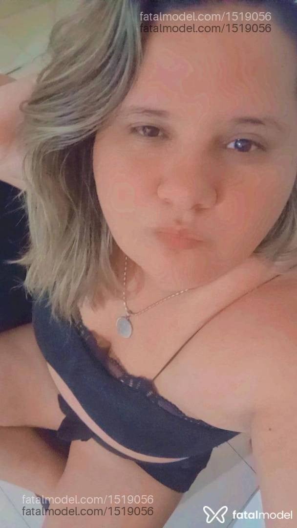 Acompanhante mulher loira (o) de olhos mel - Izabely bizerinha