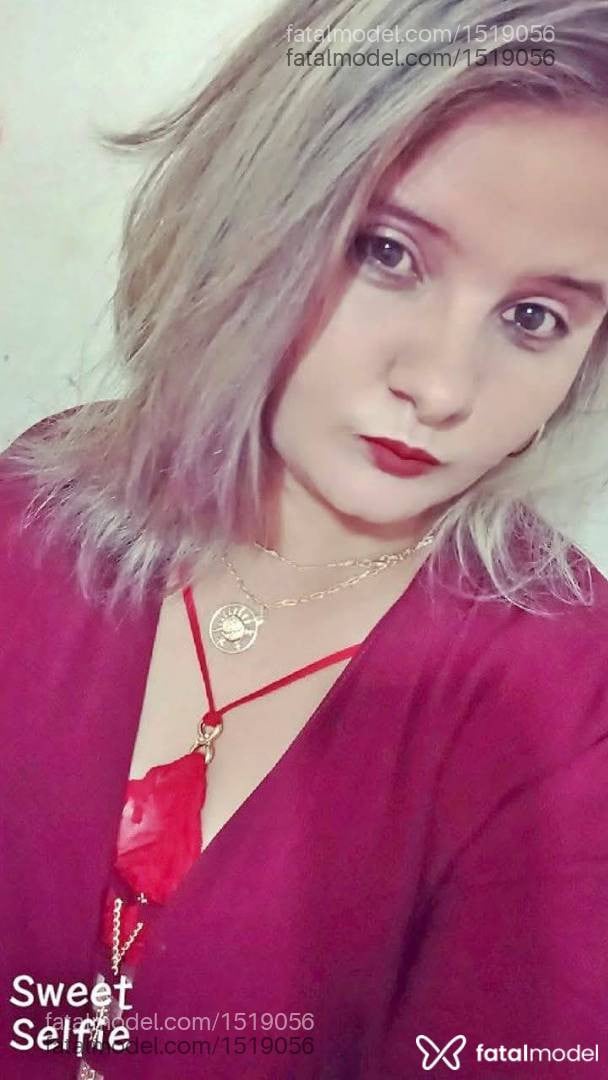 Acompanhante mulher loira (o) de olhos mel - Izabely bizerinha