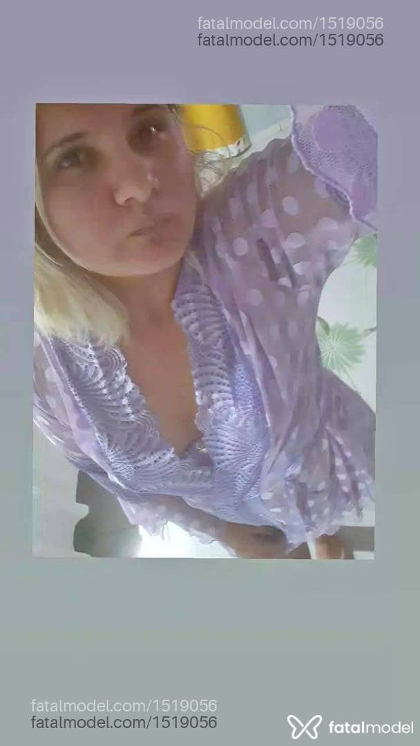 Acompanhante mulher loira (o) de olhos mel - Izabely bizerinha