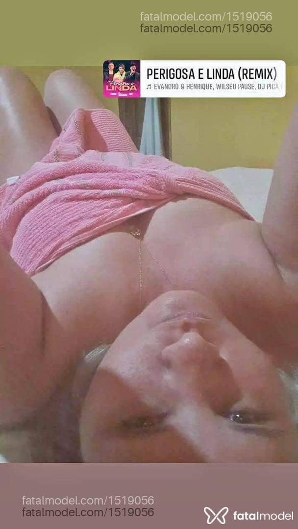 Acompanhante mulher loira (o) de olhos mel - Izabely bizerinha