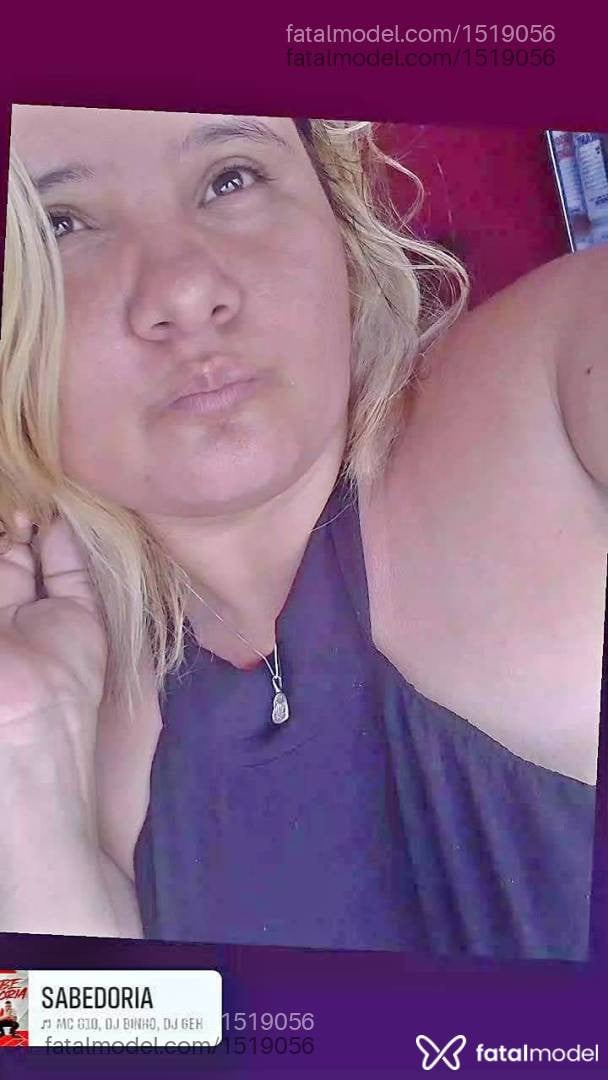 Acompanhante mulher loira (o) de olhos mel - Izabely bizerinha