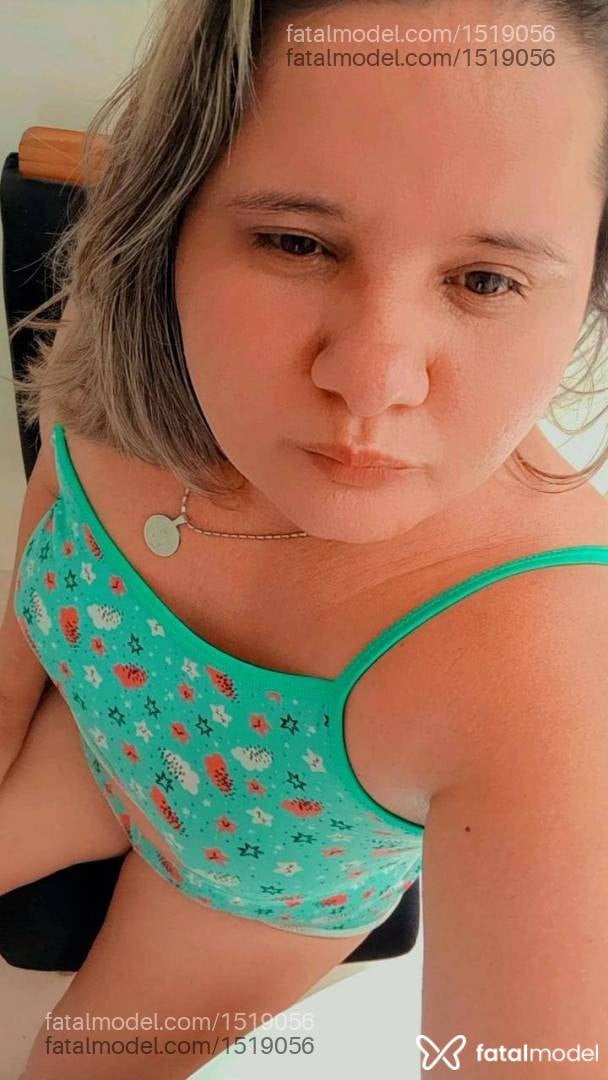 Acompanhante mulher loira (o) de olhos mel - Izabely bizerinha