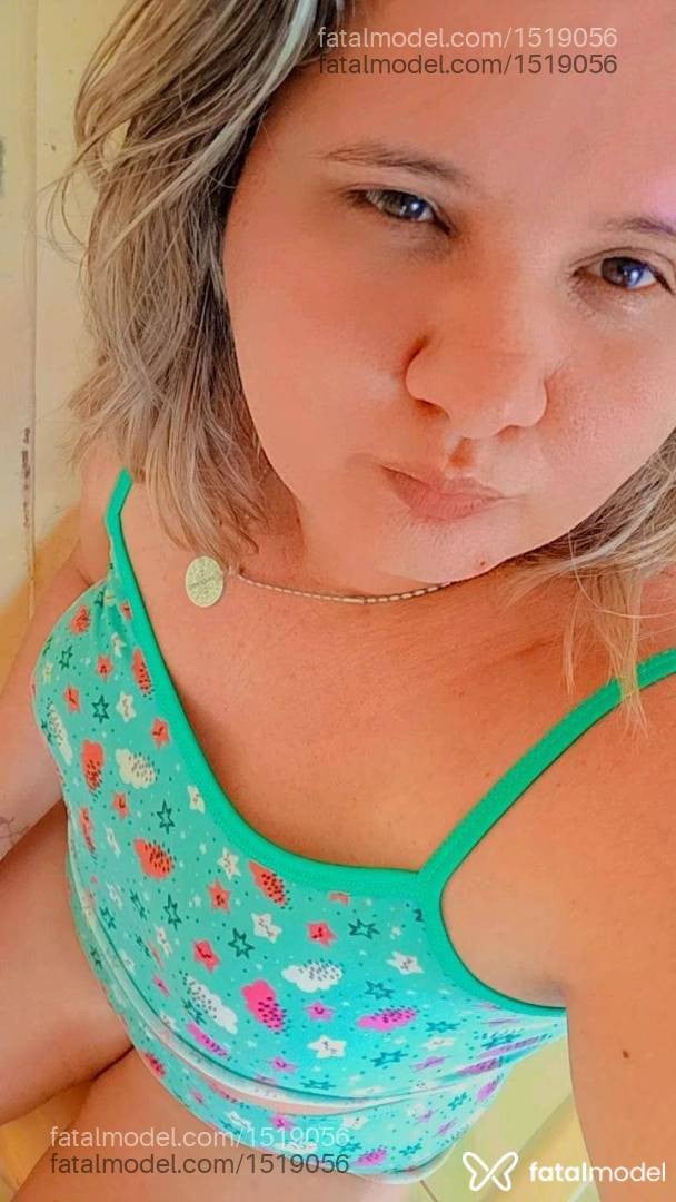 Acompanhante mulher loira (o) de olhos mel - Izabely bizerinha