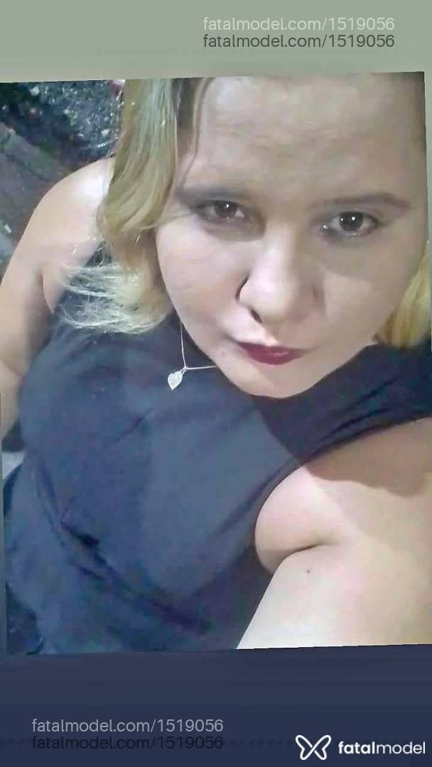 Acompanhante mulher loira (o) de olhos mel - Izabely bizerinha