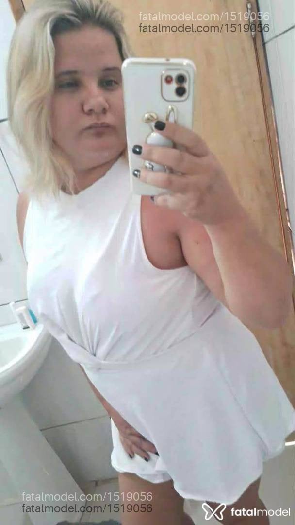 Acompanhante mulher loira (o) de olhos mel - Izabely bizerinha