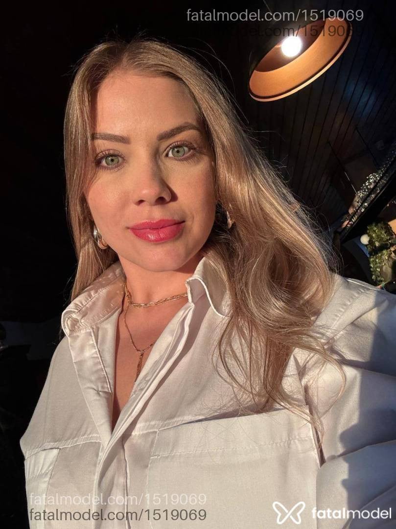 Acompanhante mulher loira (o) de olhos verdes em São José do Rio Preto - Laura Lopes