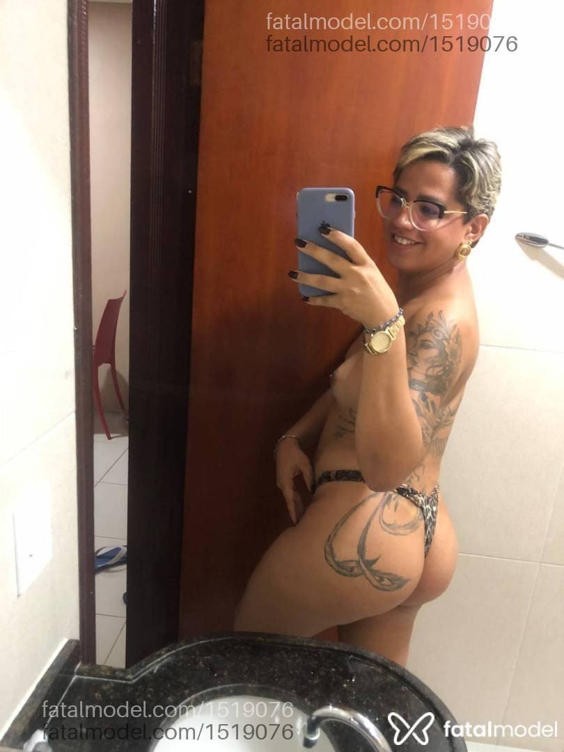 Acompanhante mulher trans loira (o) de olhos pretos em Juazeiro do Norte - Jhullyzinha