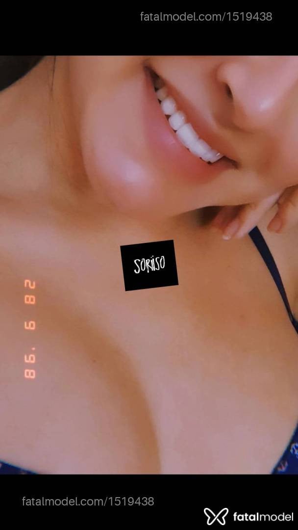 Acompanhante mulher morena (o) de olhos castanhos - Juju Seduction