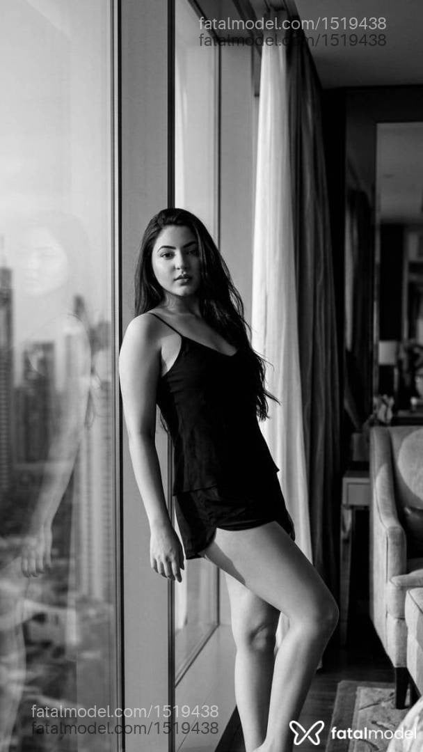 Acompanhante mulher morena (o) de olhos castanhos - Juju Seduction