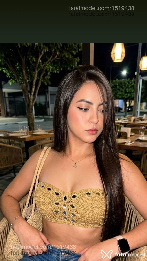 Acompanhante mulher morena (o) de olhos castanhos - Juju Seduction