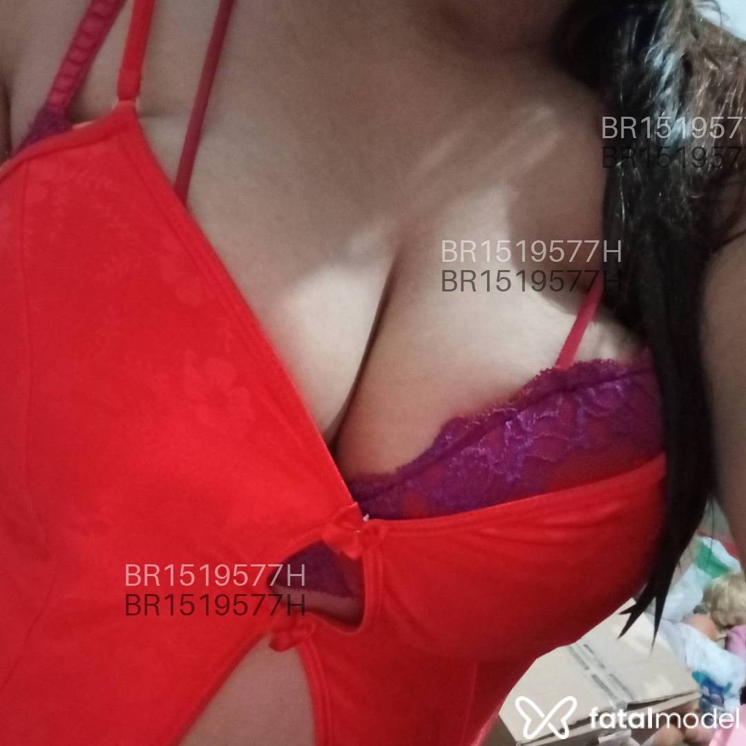 Acompanhante mulher com cabelo castanho de olhos castanhos em Fortaleza - Vanessa Oliveira