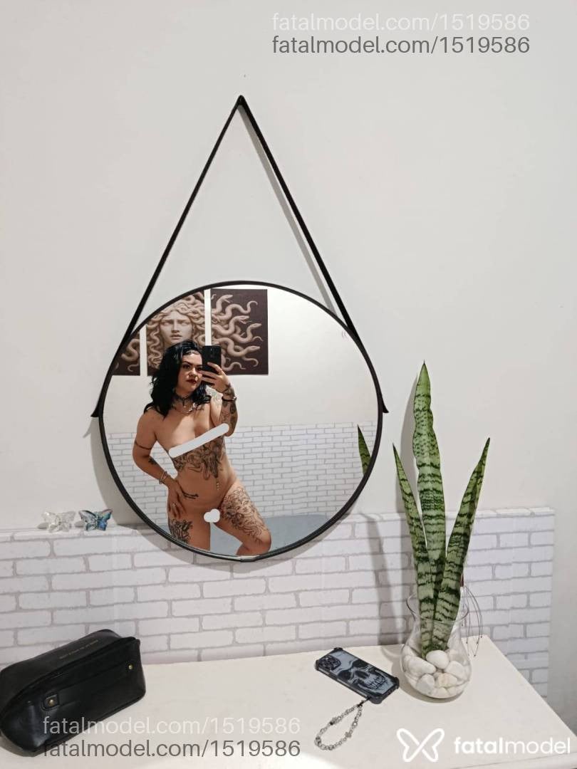 Acompanhante mulher morena (o) de olhos castanhos em Guaratuba - Vick Barcelos