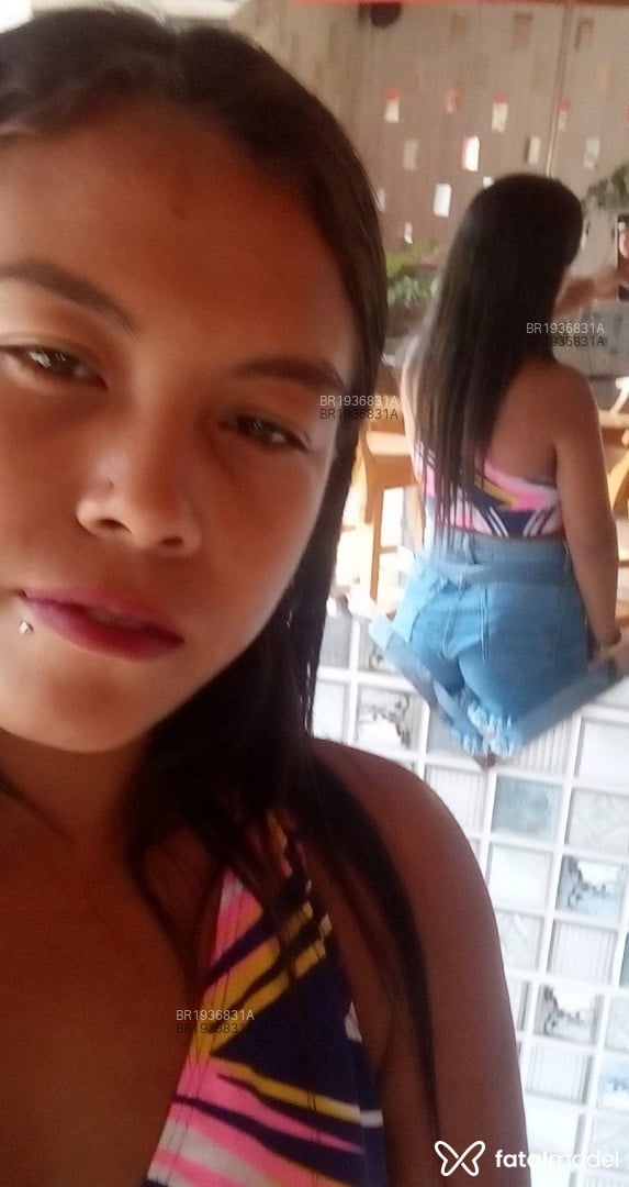 Acompanhante mulher morena (o) de olhos pretos em Aripuanã - Letícia