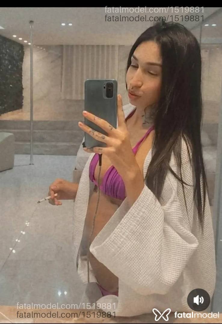 Acompanhante mulher morena (o) de olhos pretos - Pérola Silva