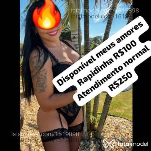 Acompanhante mulher com cabelo castanho de olhos castanhos em Vilhena - Natasha
