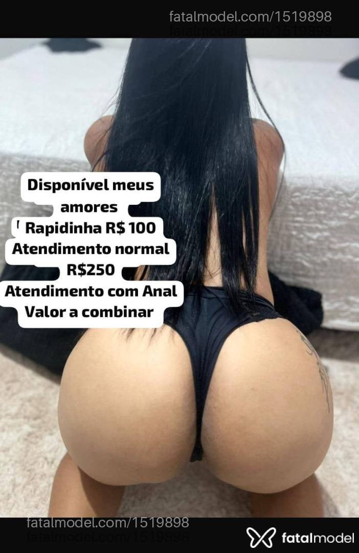 Acompanhante mulher com cabelo castanho de olhos castanhos em Vilhena - Natasha