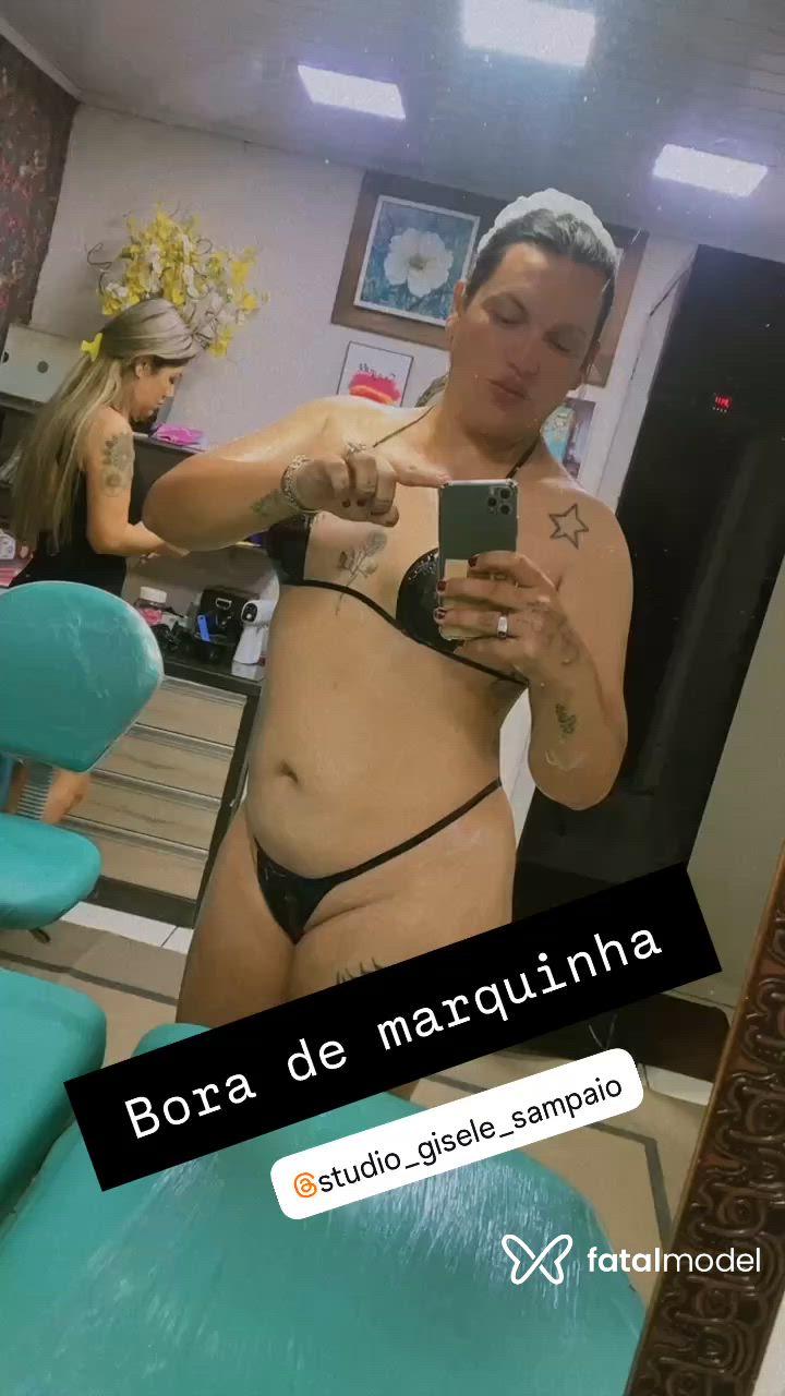 Acompanhante travesti com cabelo castanho de olhos castanhos - Pérola