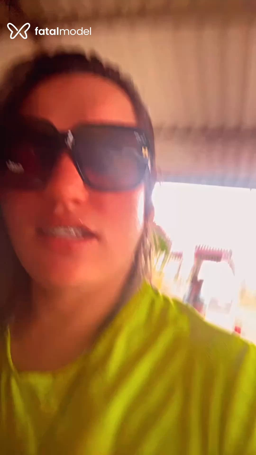 Acompanhante travesti com cabelo castanho de olhos castanhos - Pérola