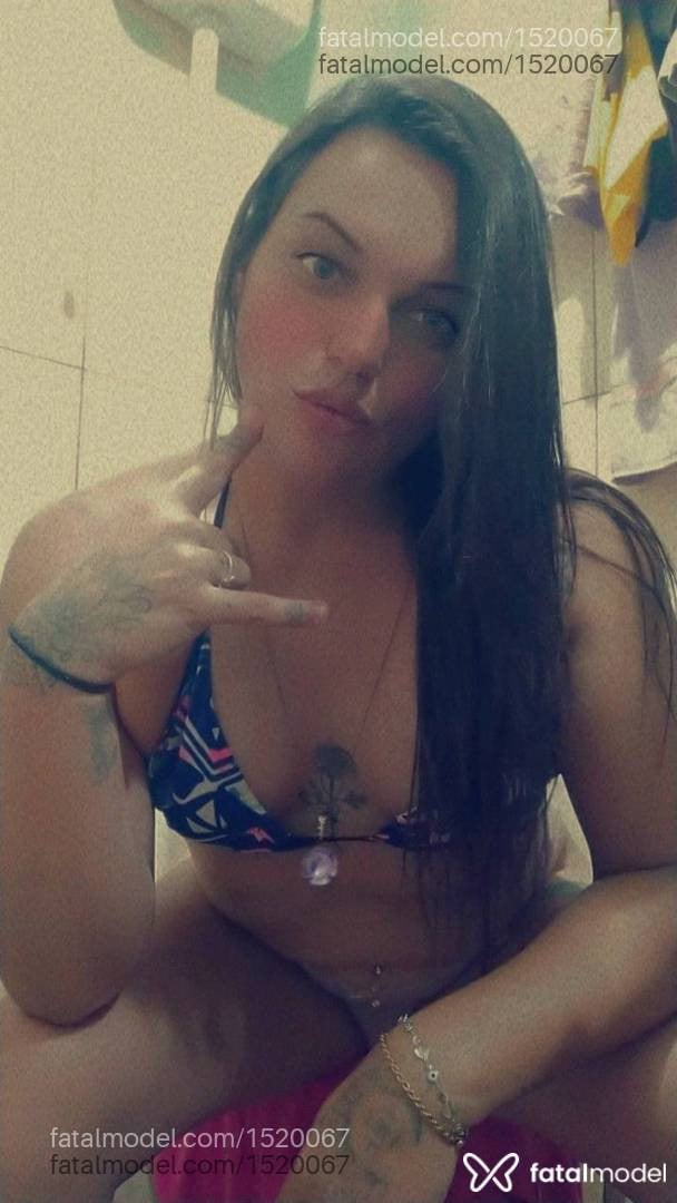 Acompanhante travesti com cabelo castanho de olhos castanhos - Pérola