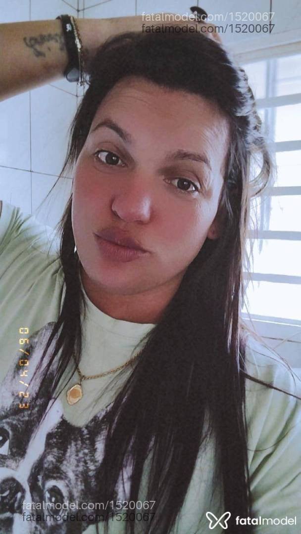 Acompanhante travesti com cabelo castanho de olhos castanhos - Pérola