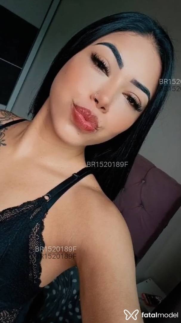 Acompanhante mulher morena (o) de olhos castanhos em Curitiba Acompanhante mulher morena (o) de olhos castanhos em Curitiba - Letícia Lopes