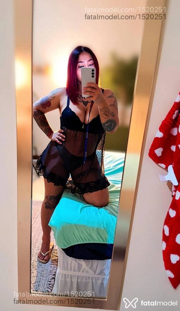 Acompanhante mulher com cabelo colorido de olhos castanhos em Sertãozinho Acompanhante mulher com cabelo colorido de olhos castanhos em Sertãozinho - Karine Braga