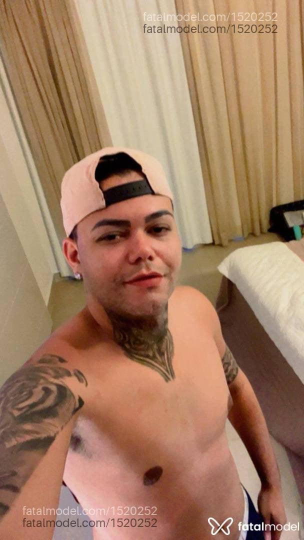 Acompanhante homem morena (o) de olhos castanhos - Guilherme Acompanhante homem morena (o) de olhos castanhos - Guilherme