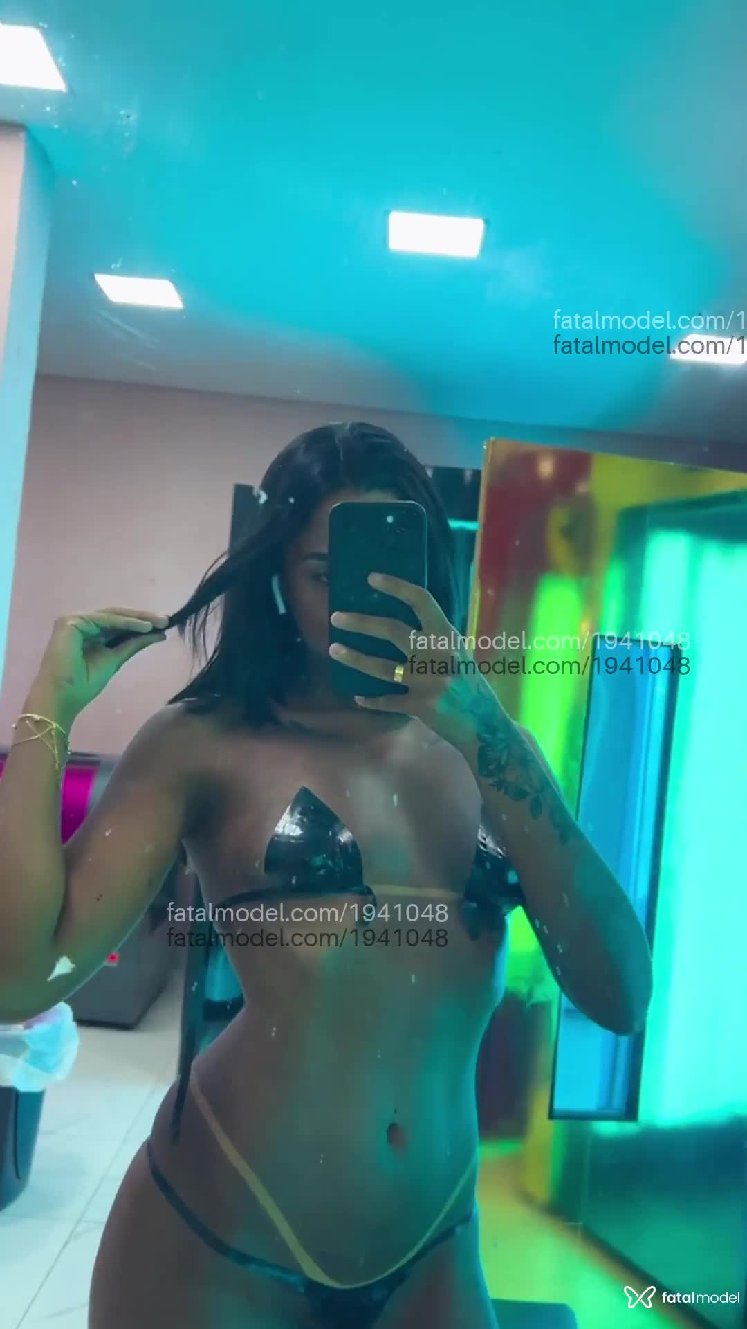 Acompanhante mulher com cabelo castanho de olhos castanhos em Santos - Natália