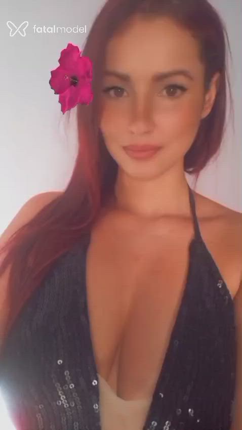 Acompanhante mulher ruiva (o) de olhos castanhos - Bia Acompanhante mulher ruiva (o) de olhos castanhos - Bia