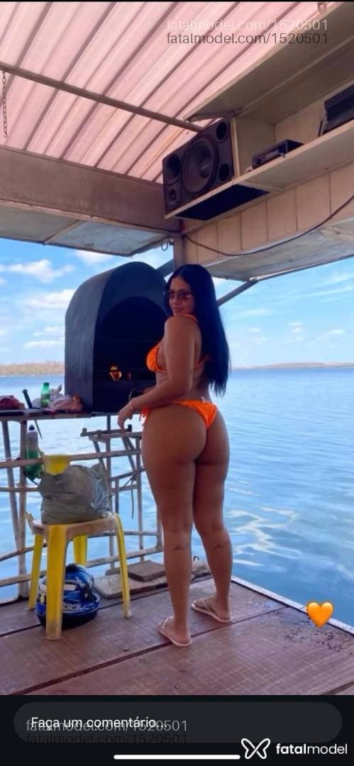 Acompanhante mulher morena (o) de olhos castanhos - Maria