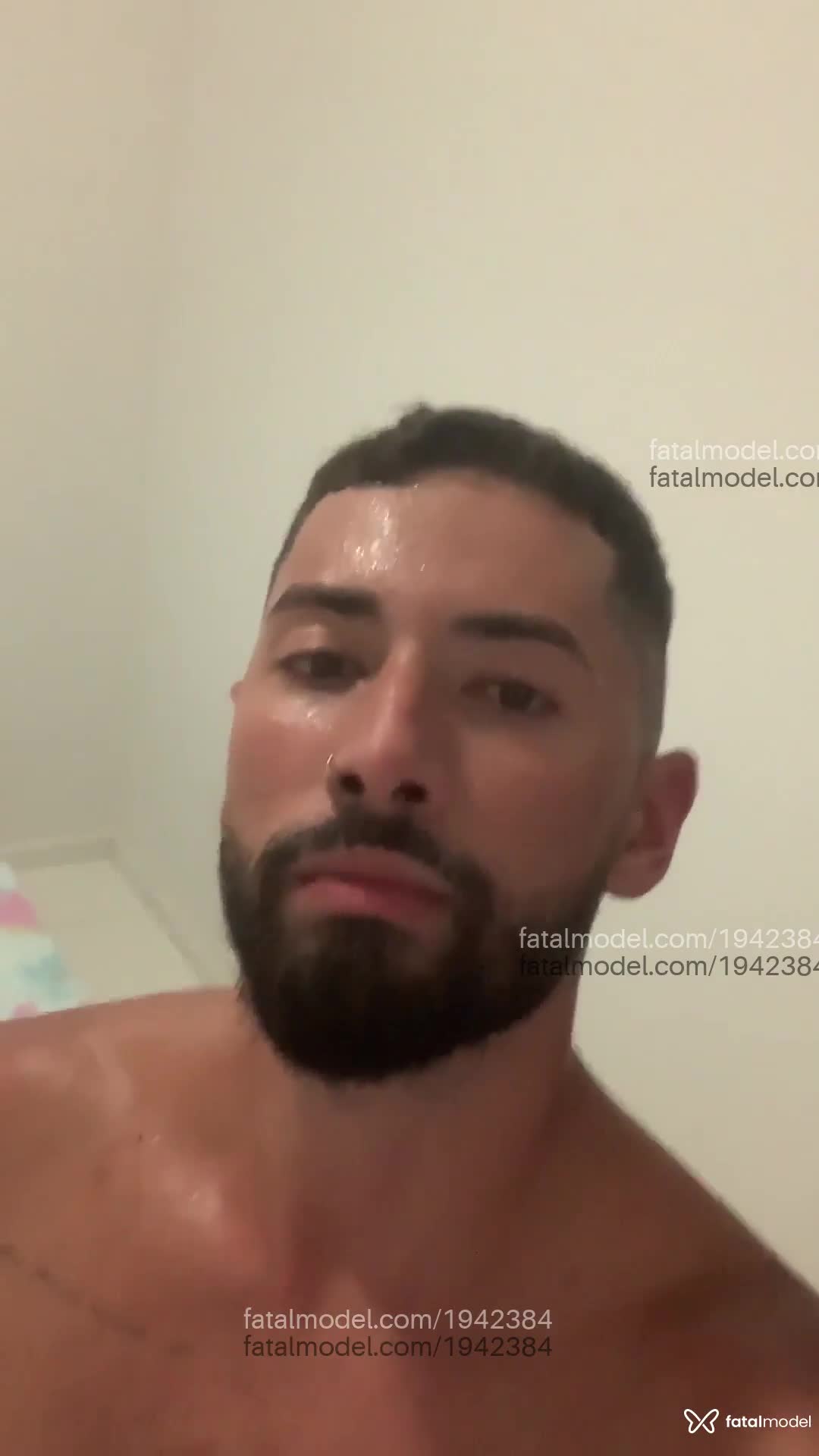 Acompanhante homem morena (o) de olhos castanhos em Caruaru - Matheus