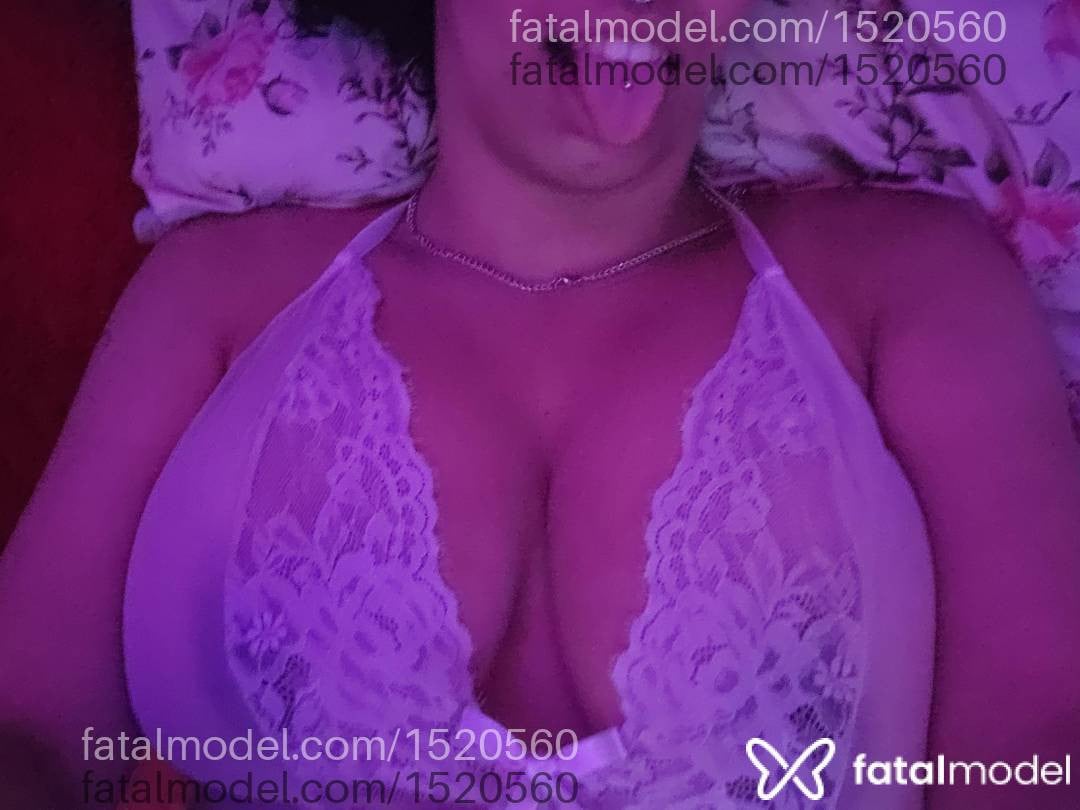 Acompanhante mulher com cabelo castanho de olhos mel em Viçosa Acompanhante mulher com cabelo castanho de olhos mel em Viçosa - Larissa