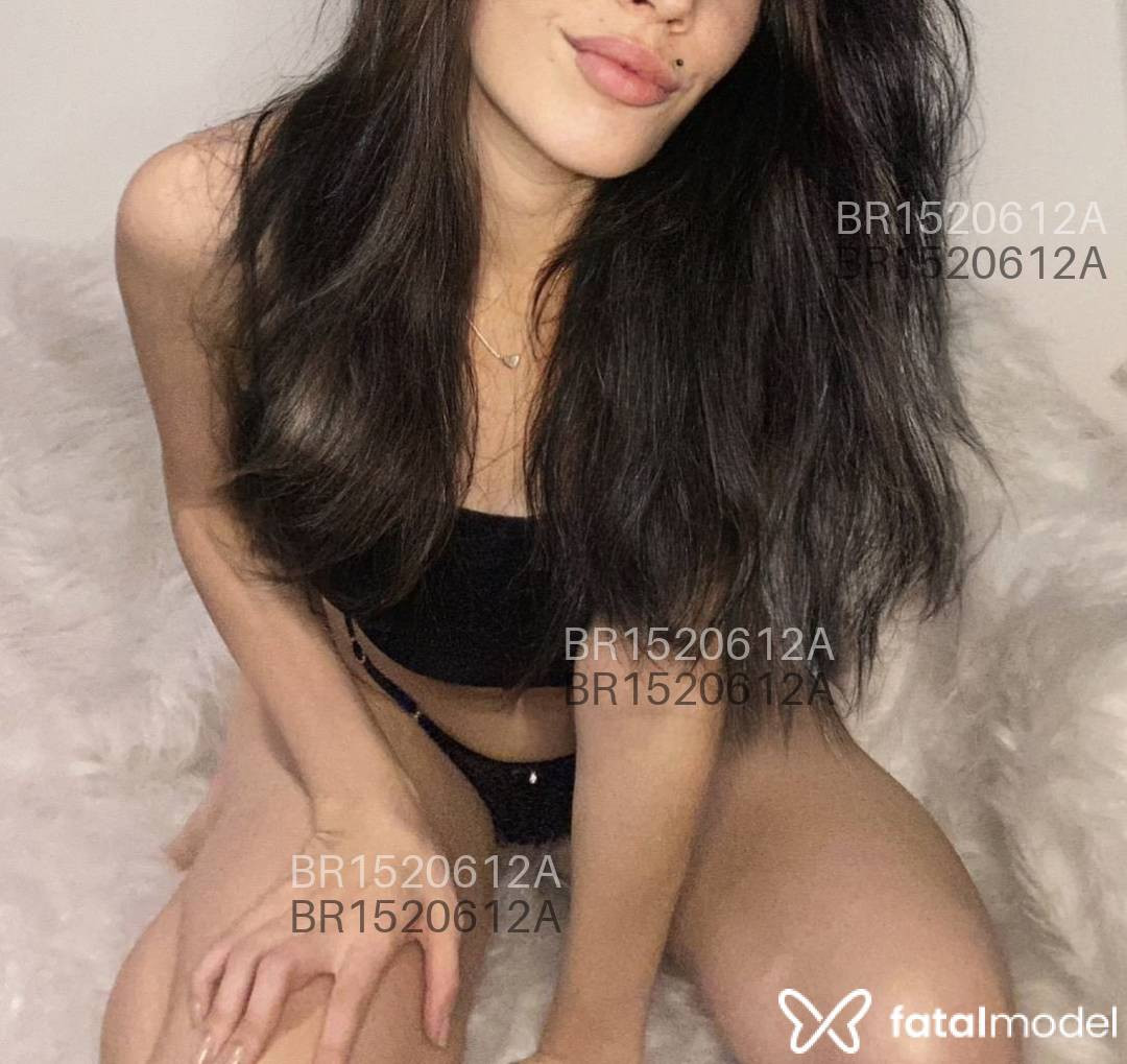 Acompanhante mulher morena (o) de olhos castanhos em Rio de Janeiro - Effy Hensen