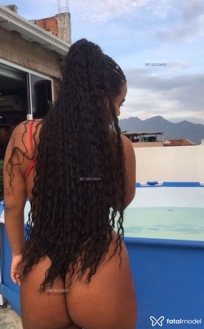 Acompanhante mulher morena (o) de olhos pretos em Virtual - Priscila
