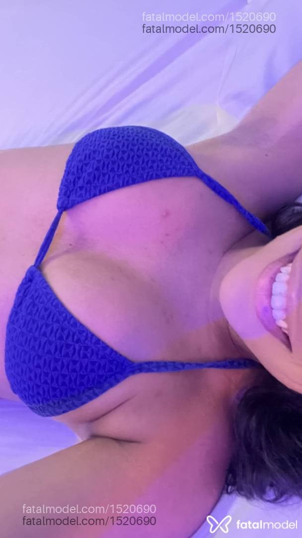 Acompanhante mulher morena (o) de olhos castanhos - Alice Nozaki