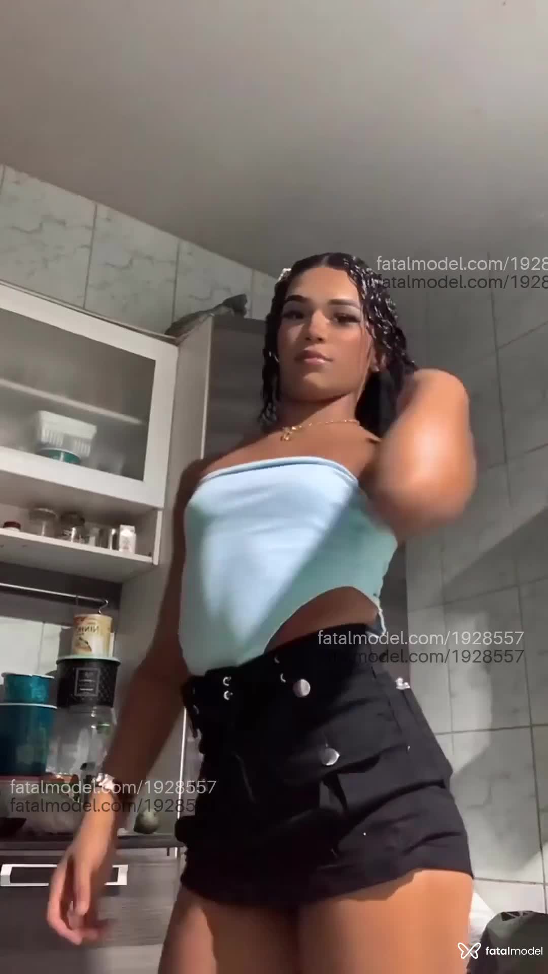 Acompanhante mulher trans morena (o) de olhos pretos em Duque de Caxias - Brenda Campos