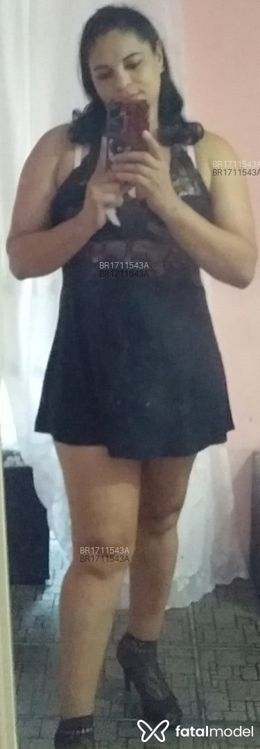 Acompanhante mulher com cabelo castanho de olhos castanhos - Aliny Cristina Acompanhante mulher com cabelo castanho de olhos castanhos - Aliny Cristina