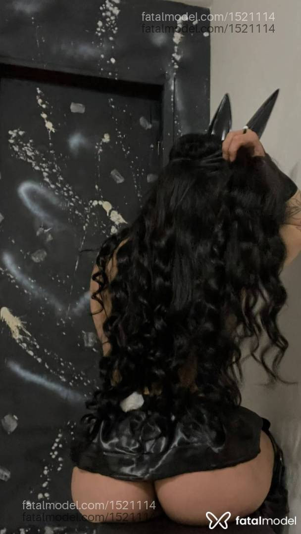 Acompanhante mulher trans morena (o) de olhos mel - Camilli Santiis Acompanhante mulher trans morena (o) de olhos mel - Camilli Santiis