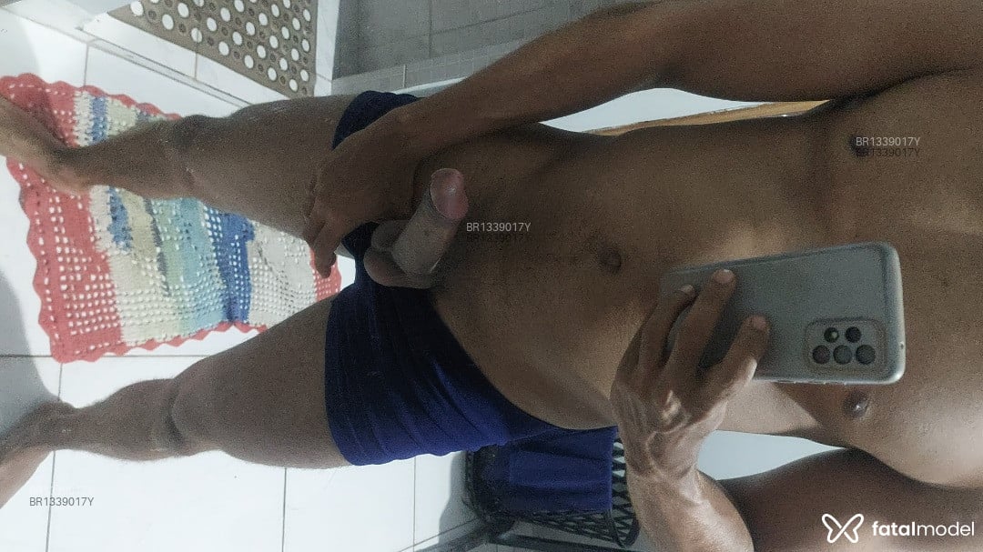 Acompanhante homem morena (o) de olhos castanhos - Ramon