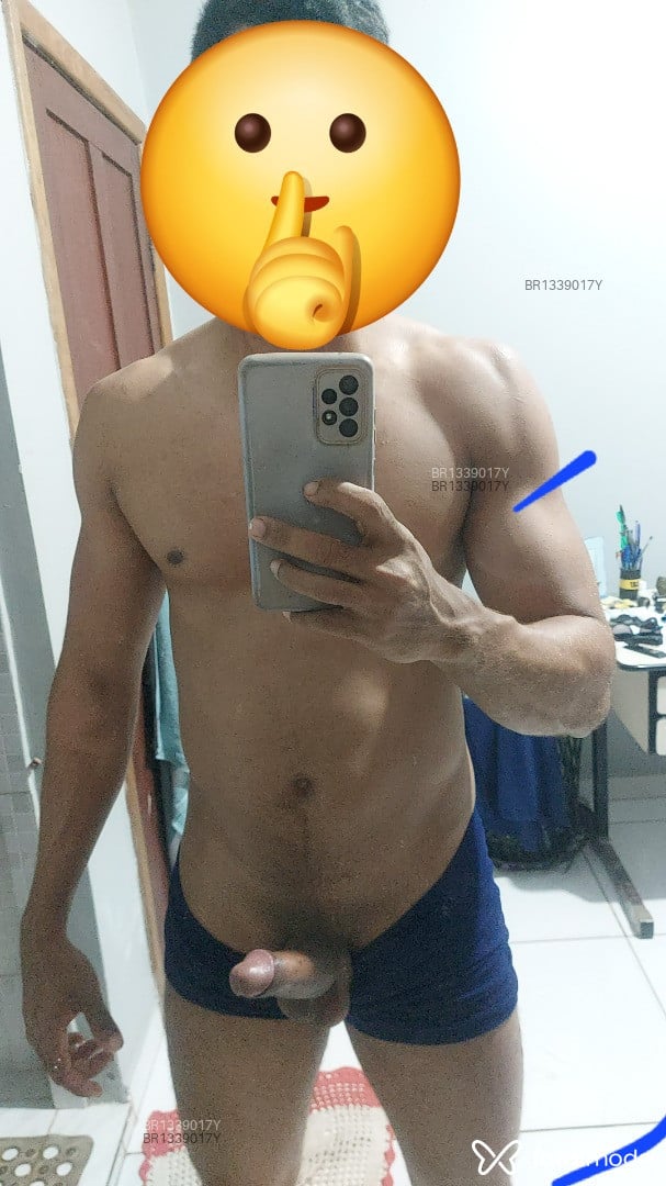 Acompanhante homem morena (o) de olhos castanhos - Ramon