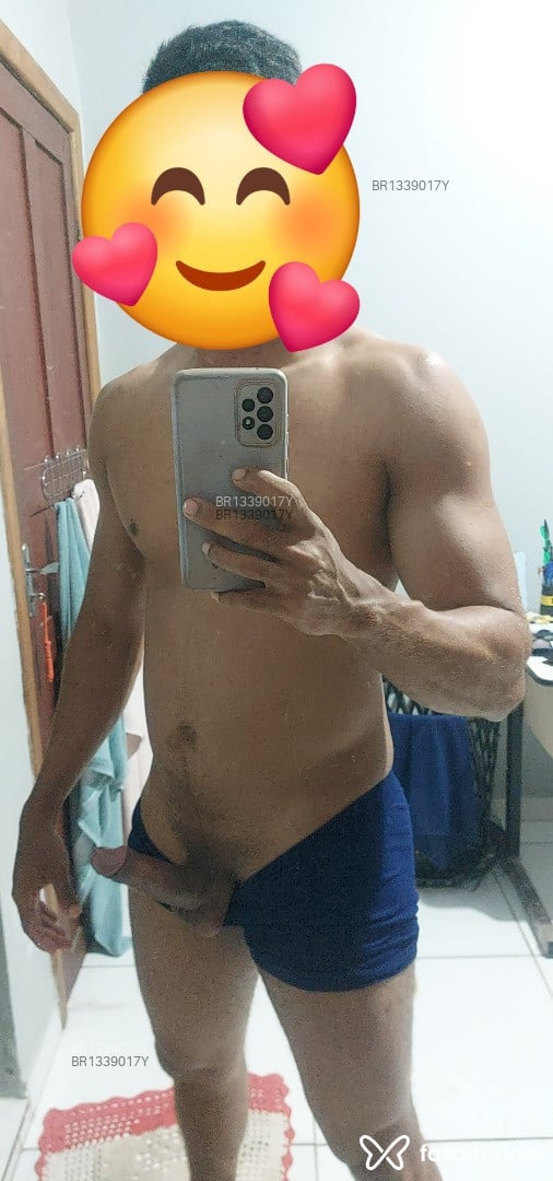 Acompanhante homem morena (o) de olhos castanhos - Ramon