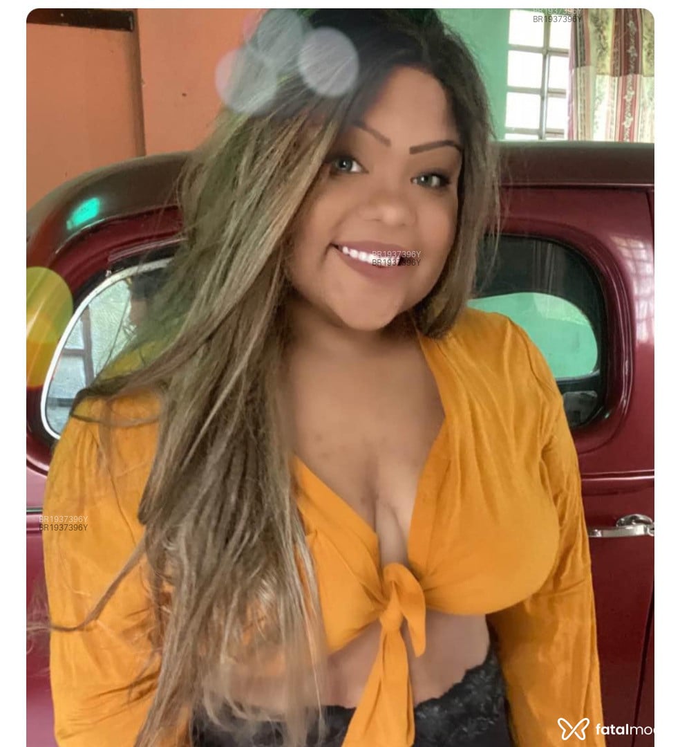 Acompanhante mulher loira (o) de olhos castanhos em São Paulo Acompanhante mulher loira (o) de olhos castanhos em São Paulo - Daniela