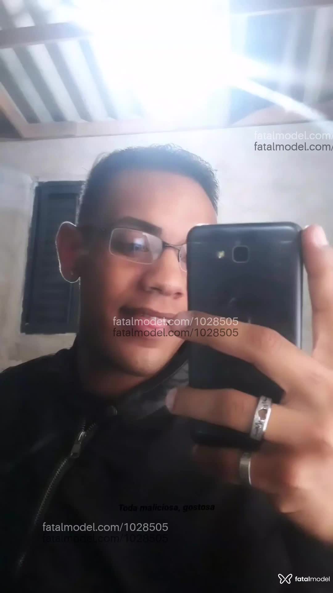Acompanhante homem morena (o) de olhos pretos em Fortaleza Acompanhante homem morena (o) de olhos pretos em Fortaleza - VIITO LIMA