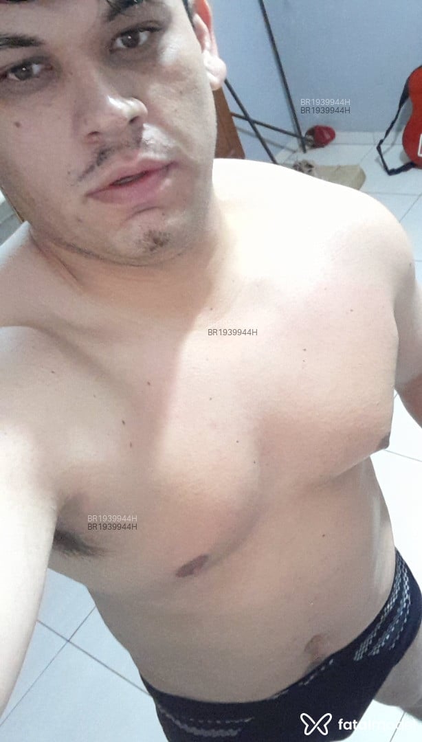 Acompanhante homem morena (o) de olhos mel em São Borja Acompanhante homem morena (o) de olhos mel em São Borja - MAXMELLO
